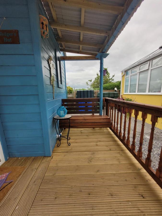 Wedger'S Hut Hotel Нина Екстериор снимка